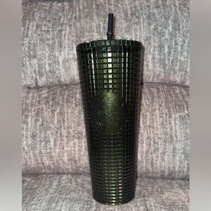 Starbucks 2021 Winter Holiday Grid Tumbler Cold Cup 24oz Green Christmas